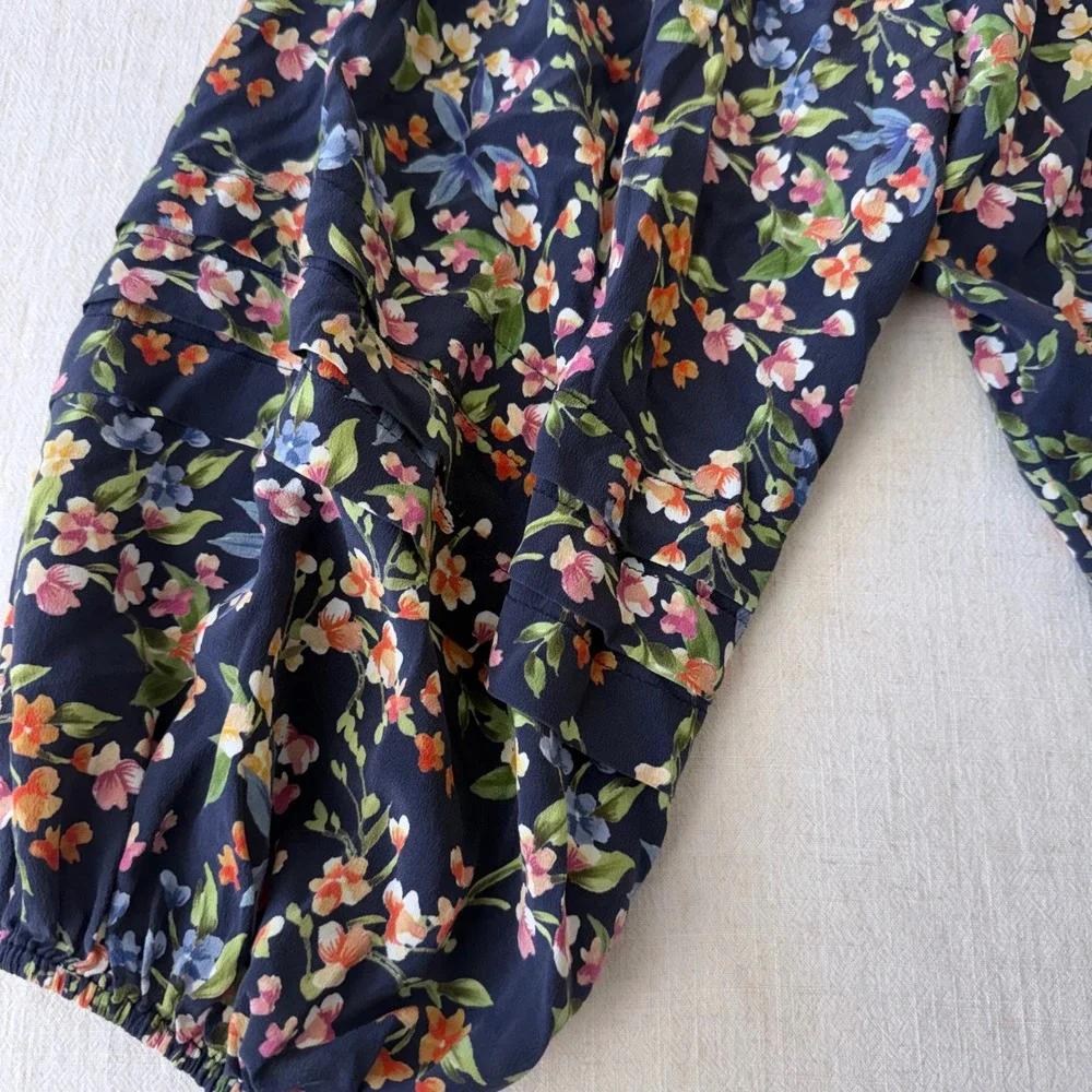 Jade Johnny Was Navy Floral 100%‎ Silk Puff Sleeve Tie Neck Blouse Small